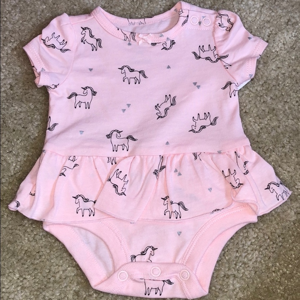 Adorable newborn onesie/tutu unicorns Matching set